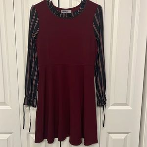 Junior dress maroon and black